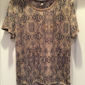 We the Free animal print Tee oversized XS EUC